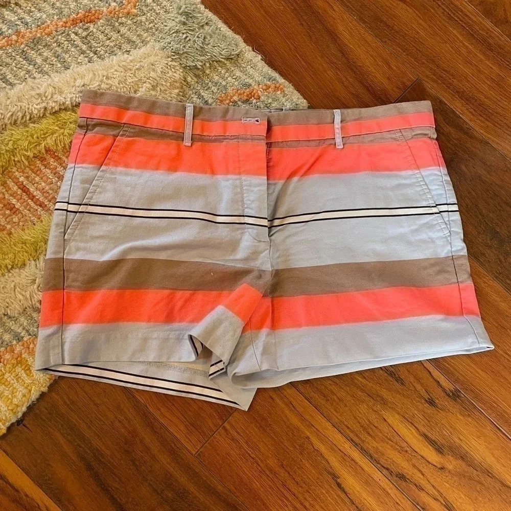 Womens GAP Chino Shorts Sz. 10